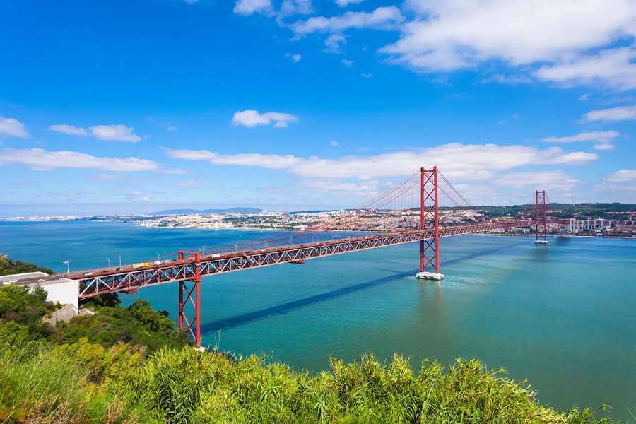 Lisbon to Welcome Third Bridge and Metro Extension Over Tagus River: A Landmark Decision for Connectivity