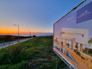 Plot with fantastic sea views, Property for sale in Lourinhã, Lisbon, BL059 (1)