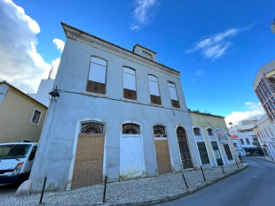 Prédio para reabilitar em Portimão - Algarve, Property for sale in BL839