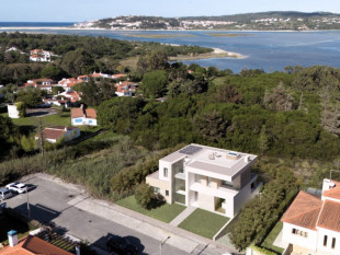 Lote 1ª linha Lagoa de Óbidos com projetos aprovados, Property for sale in Óbidos, Leiria, BL983
