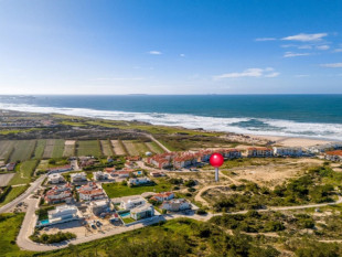 Lote na Praia D'El Rey a apenas 300 metros da praia, Property for sale in BL1153