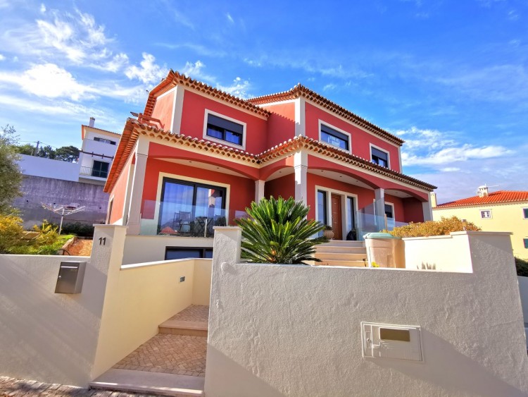 4 Bed Townhouse For Sale In Mafra Portugal