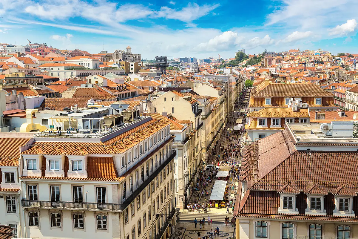 The Lisbon city centre gets less crowded as of September.